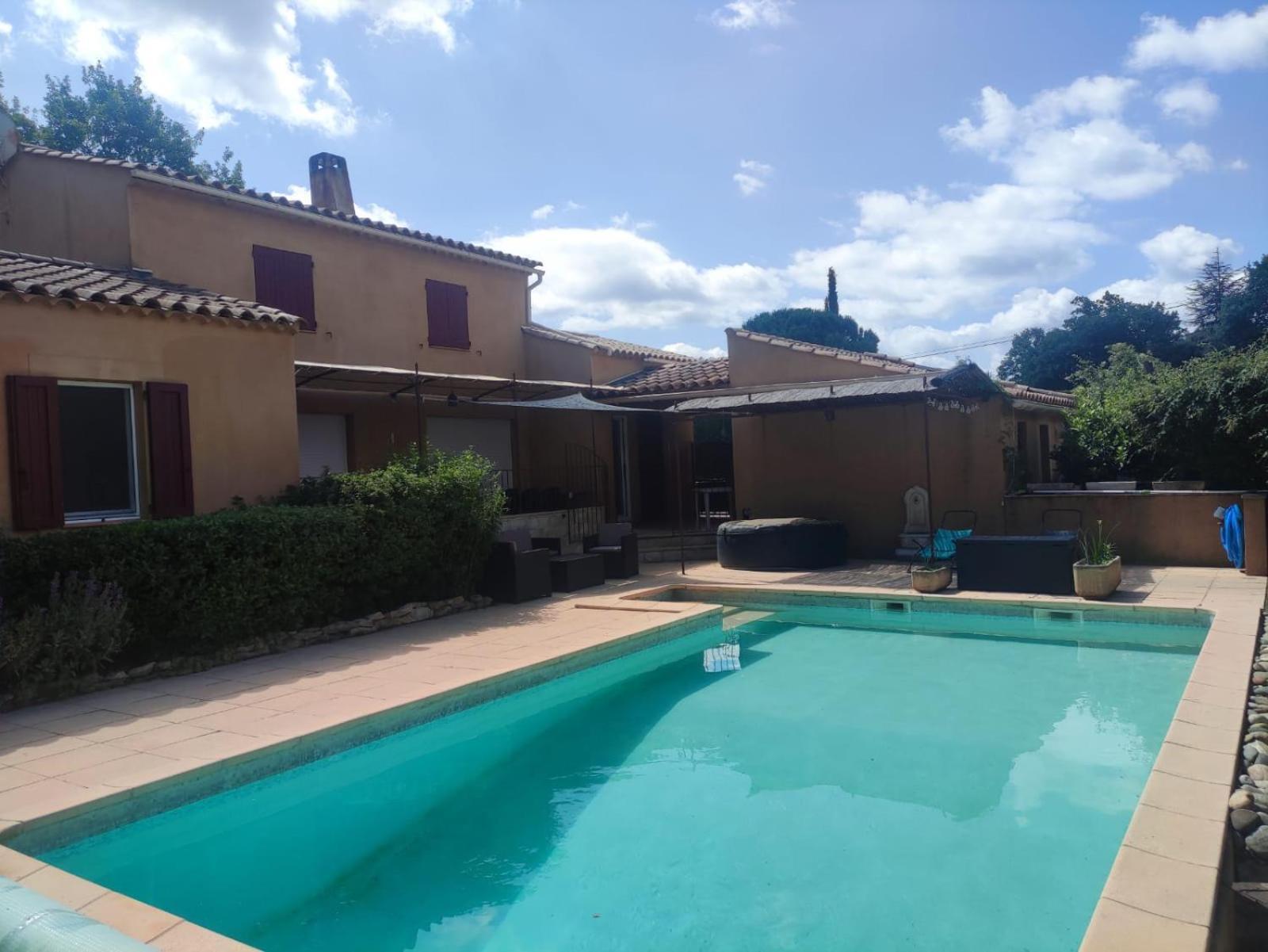 Studio 25M2 Avec Piscine Et Spa, Proche Iter Et Cadarache Apartment Valensole Exterior foto